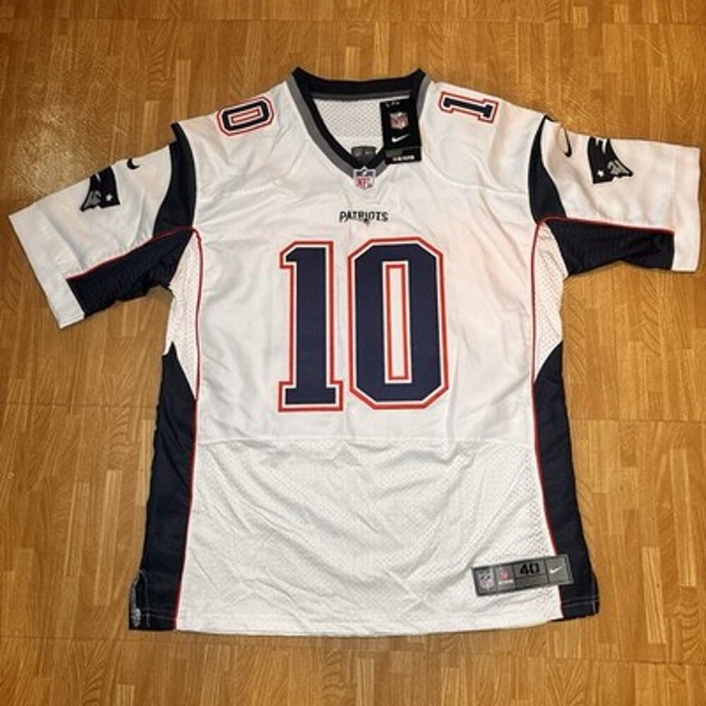 Jimmy Garoppolo New England Patriots Nike On Field Jersey Size 40 NWT NFL #10